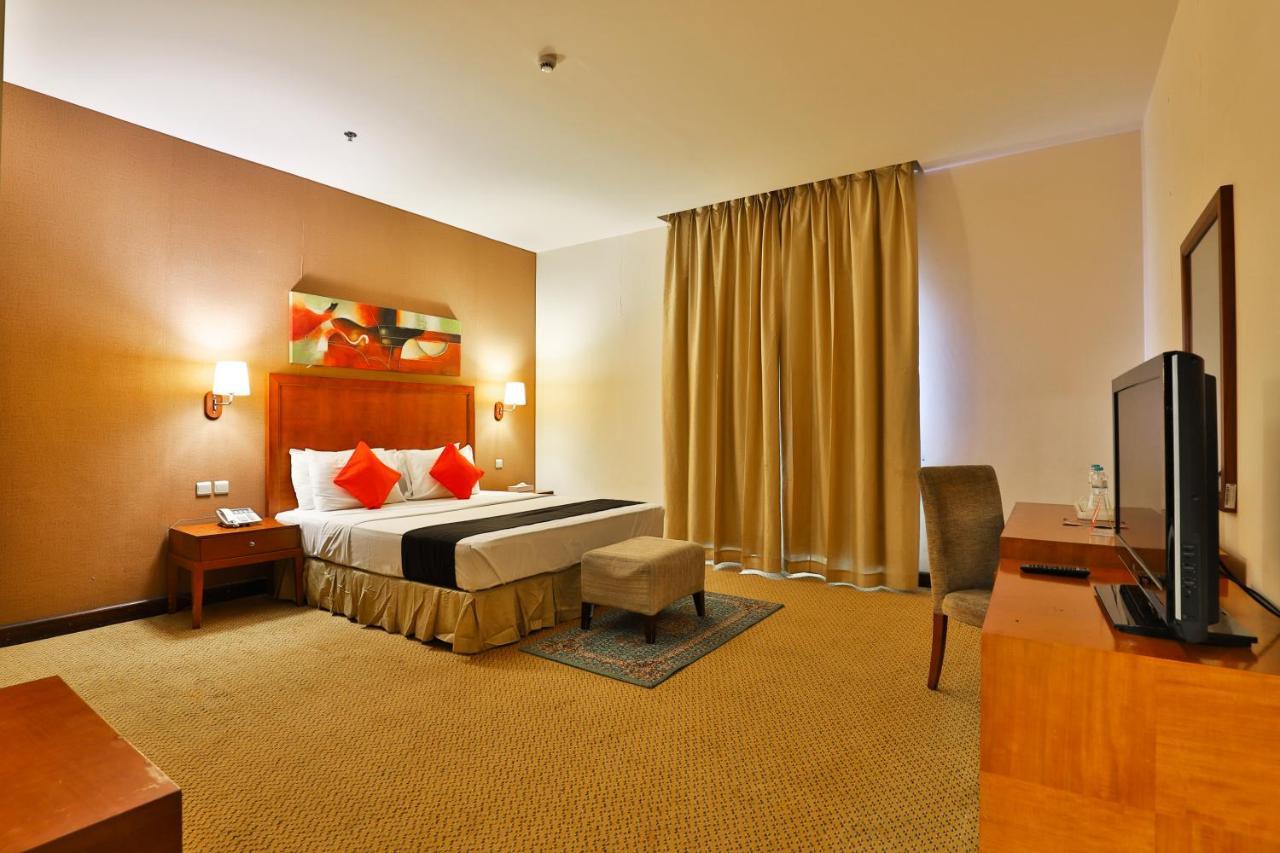 مينا بلازا الطائف Mena Plaza Taif Hotell Exteriör bild